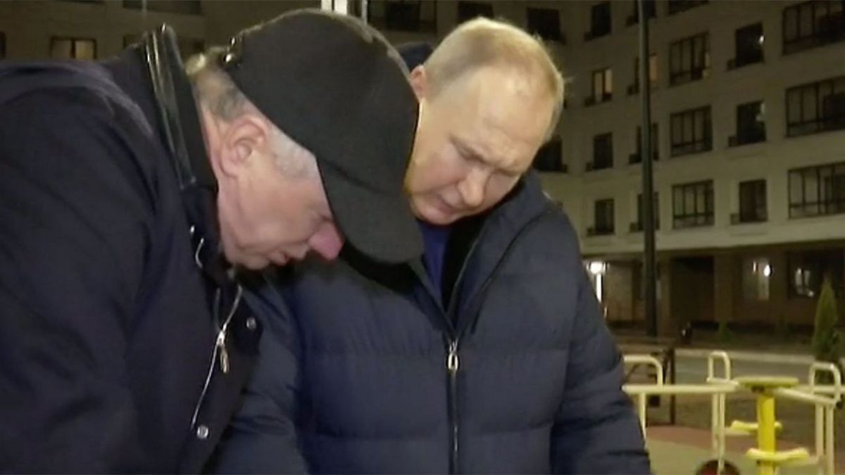 Жителей новостроек Мариуполя, осмотренных Путиным, начинают выселять